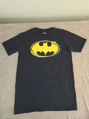 DC Black Tee with Yellow Batman Logo Kid's Size XL